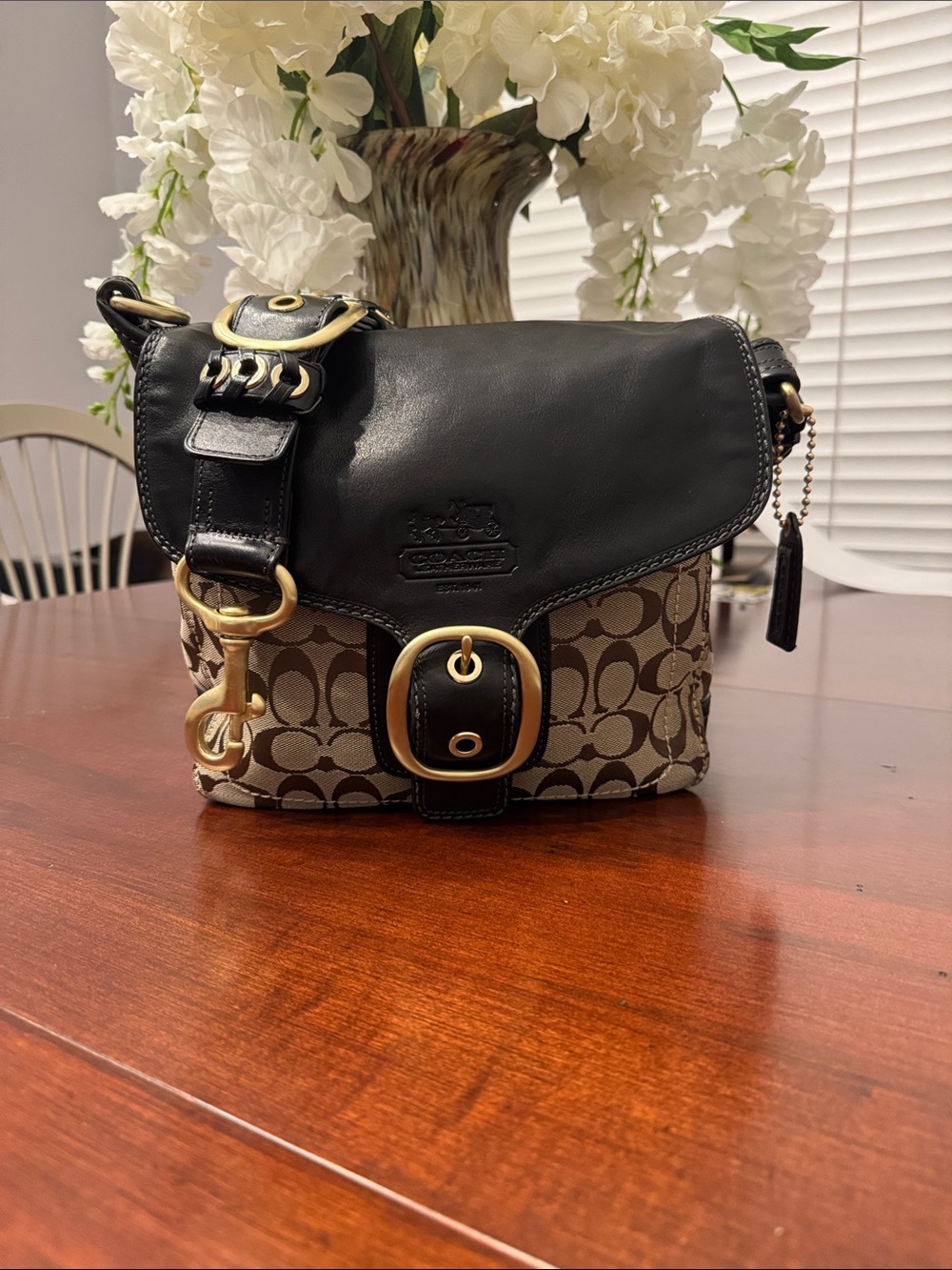 ‘07 Coach Bleecker Signature Buckle Flap Shoulder Bag